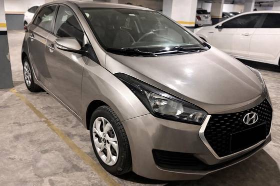 HYUNDAI HB20 1.6 COMFORT PLUS 16V FLEX 4P AUTOMÁTICO HYUNDAI HB20 1.6 COMFORT PLUS 16V FLEX 4P AUTOMÁTICO